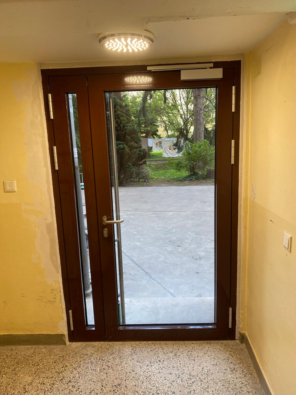 Neue Eingangstür innen